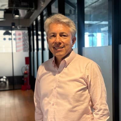 Foto de Danny Castillo, Metalurgista Minero